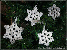 crochet snowflakes in a christmas tree - www.wishesintherain.net