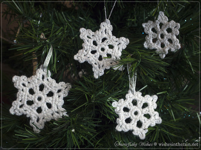 crochet snowflakes in a christmas tree - www.wishesintherain.net