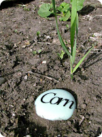 garden markers, garden tags, how to make plant markers, Silhouette vinyl craft