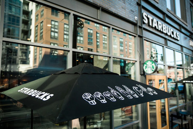 Starbucks-inaugura-primer-café-para-personas-sordas