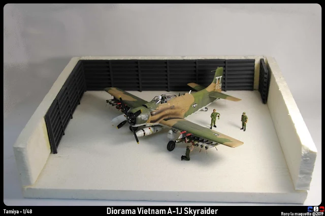 Choix de la disposition du diorama du A-1J Skyraider au Vietnam au 1/48.