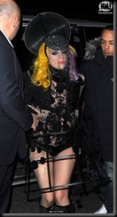 LAdy Gaga wear an outrageous outfit