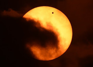 http://bknsresta1.blogspot.com/VenusTransit