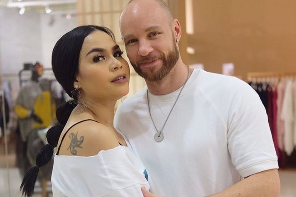 Rumah Tangga Melaney Ricardo dan Tyson James Lynch Diujung Tanduk Perceraian