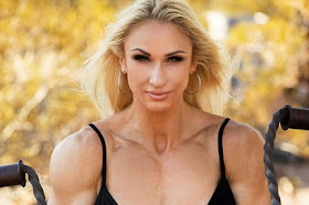 Larissa Penaloza – Girls with Muscle