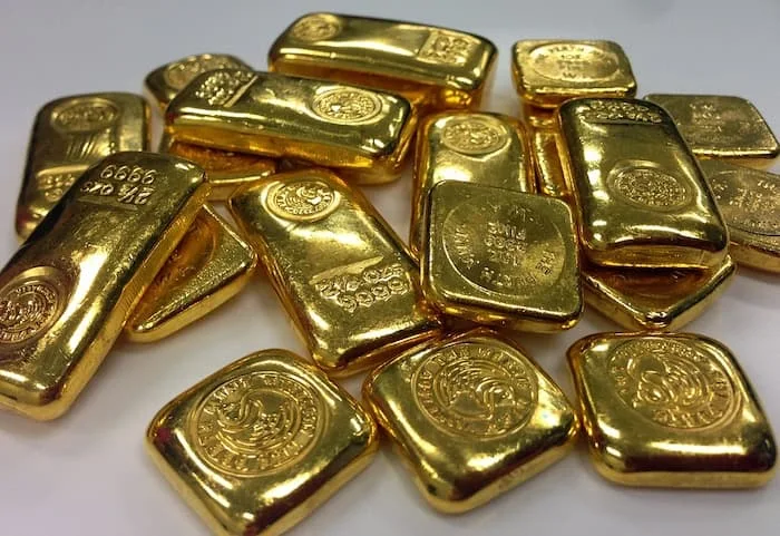 تراجع أسعار الذهب في مصر مع انخفاض الأسعار العالمية