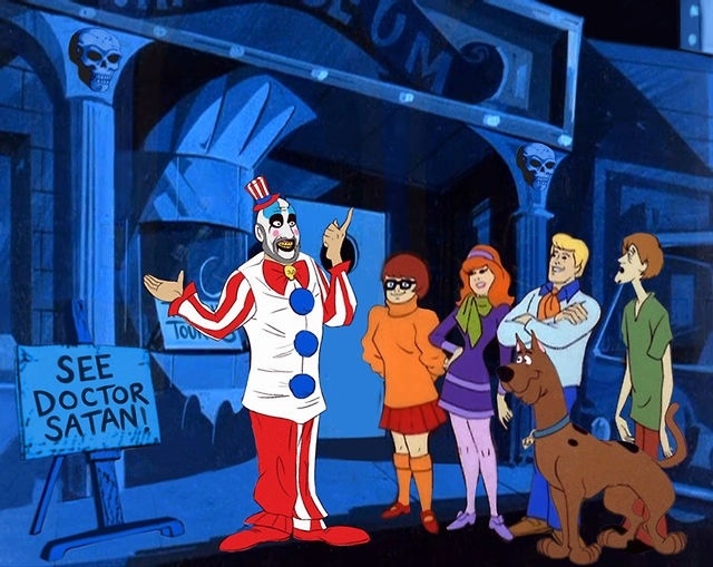 http://www.shocktillyoudrop.com/news/362239-the-scooby-doo-gang-meets-modern-horror-villains-in-this-awesome-gallery/#/slide/1