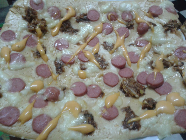 MY NaMe iS meKda ©™ [♥]: Pizza roti gardenia ala mek da
