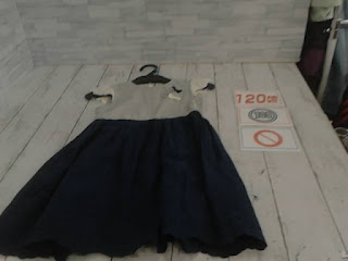 中古品　子供服　１２０㎝　半袖ワンピース　１００円