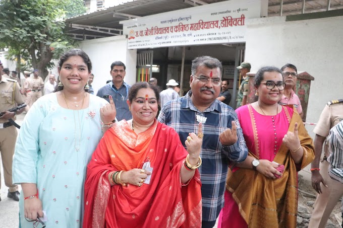 सार्वजनिक बांधकाम मंत्री रवींद्र चव्हाण यांनी डोंबिवलीत बजावला मतदानाचा हक्क 