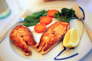 diet sehat dengan makan ikan
