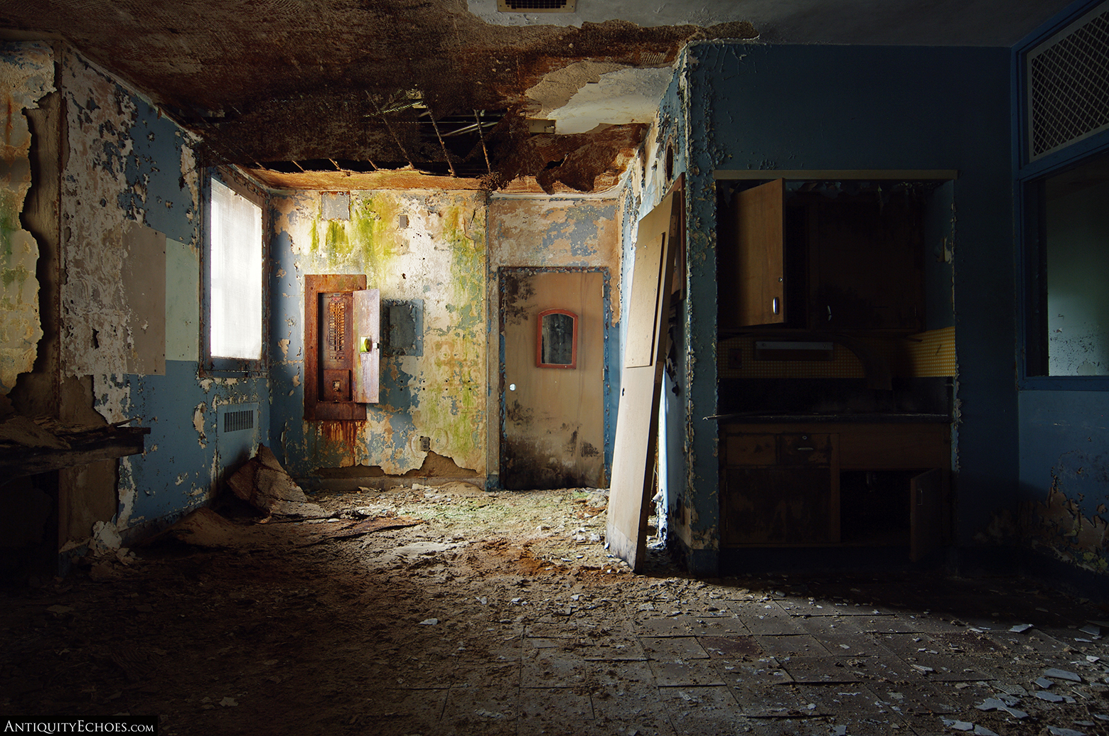 Embreeville State Hospital - Colorful failing plaster