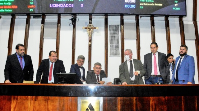ALBA aprova quatro proposições e cria Polícia Penal da Bahia