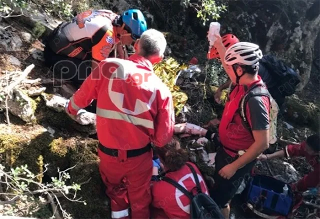 Ποδηλάτης έπεσε σε χαράδρα στη Βυτίνα Αρκαδίας - Μεταφέρθηκε σοβαρά τραυματισμένος στο νοσοκομείο