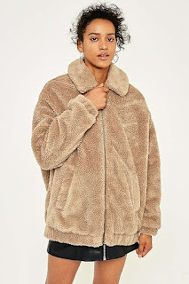 https://www.urbanoutfitters.com/en-gb/shop/light-before-dark-camel-teddy-zip-through-jacket