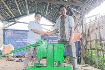 BANTU KINERJA UMKM, POLINEMA SERAHKAN HOMEMADE HANGER TOOL KEPADA UMKM DI TULUNGAGUNG