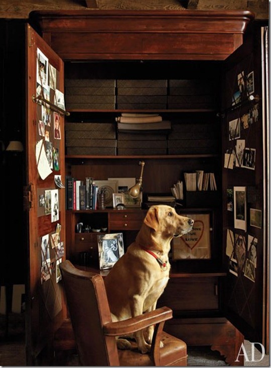 item7.rendition.slideshowWideVertical.alfredo-paredes-brad-goldfarb-new-york-apartment-08-study