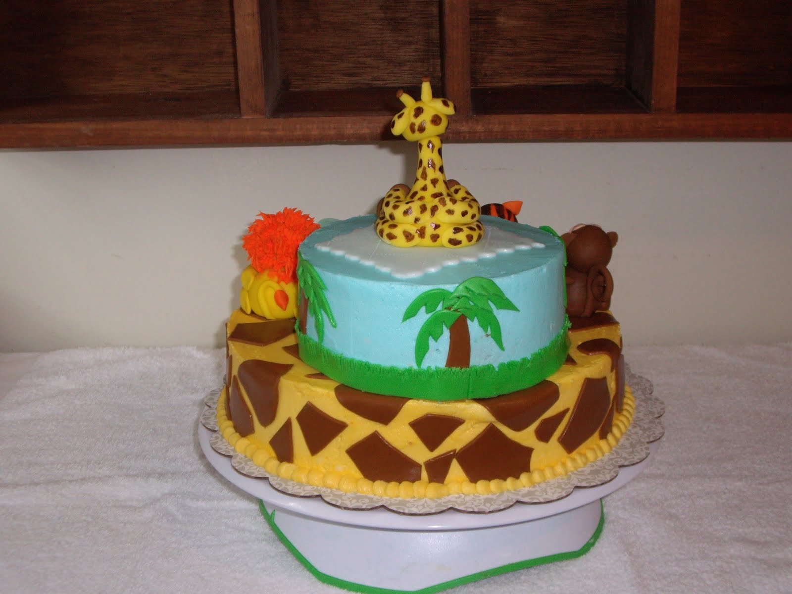 This cake was made for a baby shower that had a jungle animal theme ...