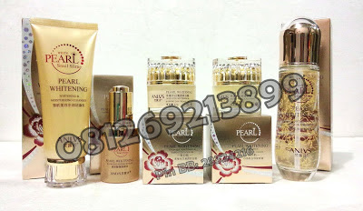 Cream Beauty Pearl Exclusive