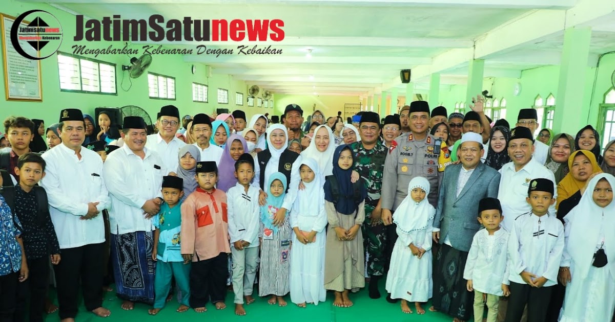 Gubernur Khofifah menutup Safari Ramadhan 1444 H di Bojonegoro dengan santunan 500 anak yatim dan 50 pengusaha ultra mikro