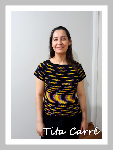 Blusa com a técnica Planned Color Pooling 