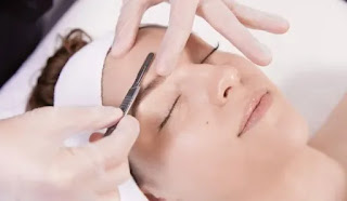 Dermaplaning for the skin: advantages and disadvantages