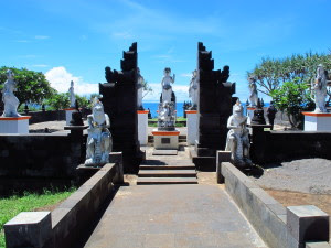 Gapura Pantai Ngobaran Gunung Kidul