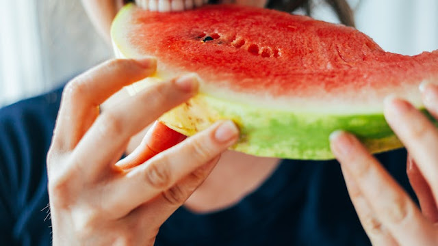 Don't eat too much watermelon, it can be dangerous for your health according to doctors