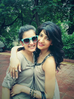 Shruthi haasan and Akshara Haasan