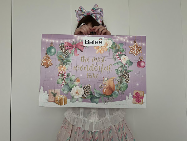 a lolita and her advent calendar