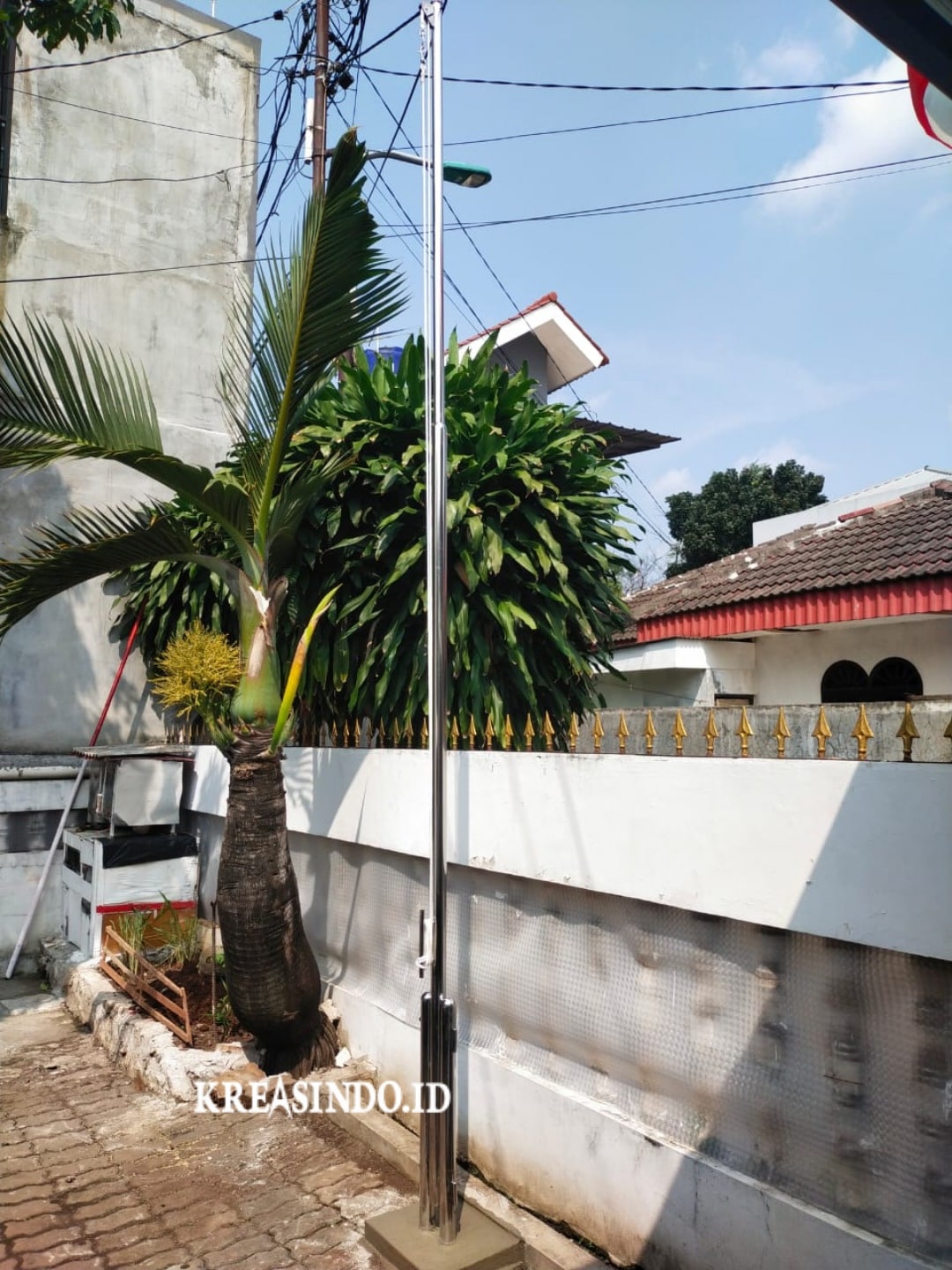 Pemasanga Tiang Bendera Stainless Pesanan Bpk. Faisal di Jakarta Timur Terpasang Dengan Baik