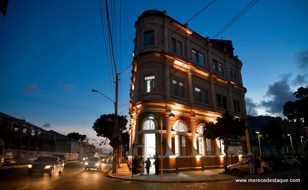 Moda pernambucana é destaque nas ruas do Bairro do Recife