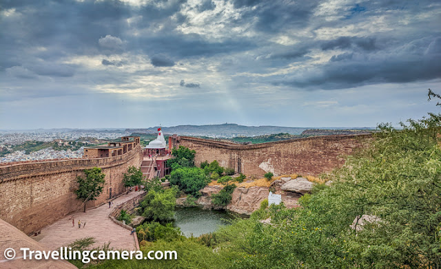 When everything else failed, the Maharaja sought the help of Karni Mata and that worked (!!). The hermit agreed to move, but before he did that he placed a curse of Jodhpur that it will always suffer from scarcity of water.