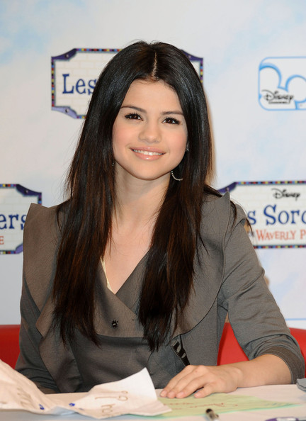 Selena Gomez Hair 07