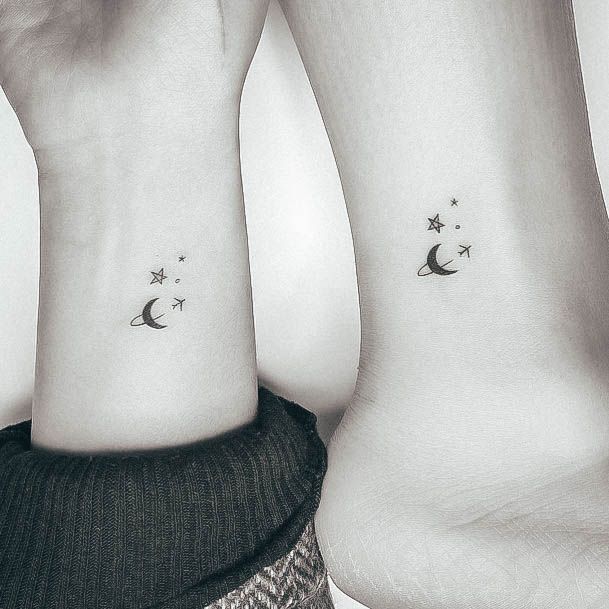 50 mini tatuagens femininas para deixar vocês inspiradas!