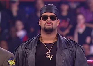 WWE / WWF - In Your House 14: Revenge of Taker - Savio Vega challenged Rocky Maivia for the Intercontinental title