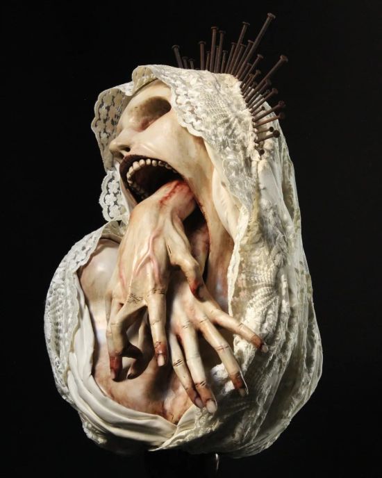 Emil Melmoth instagram arte esculturas surreais hiper-realistas macabras morte terror bizarro sombrio inferno morte