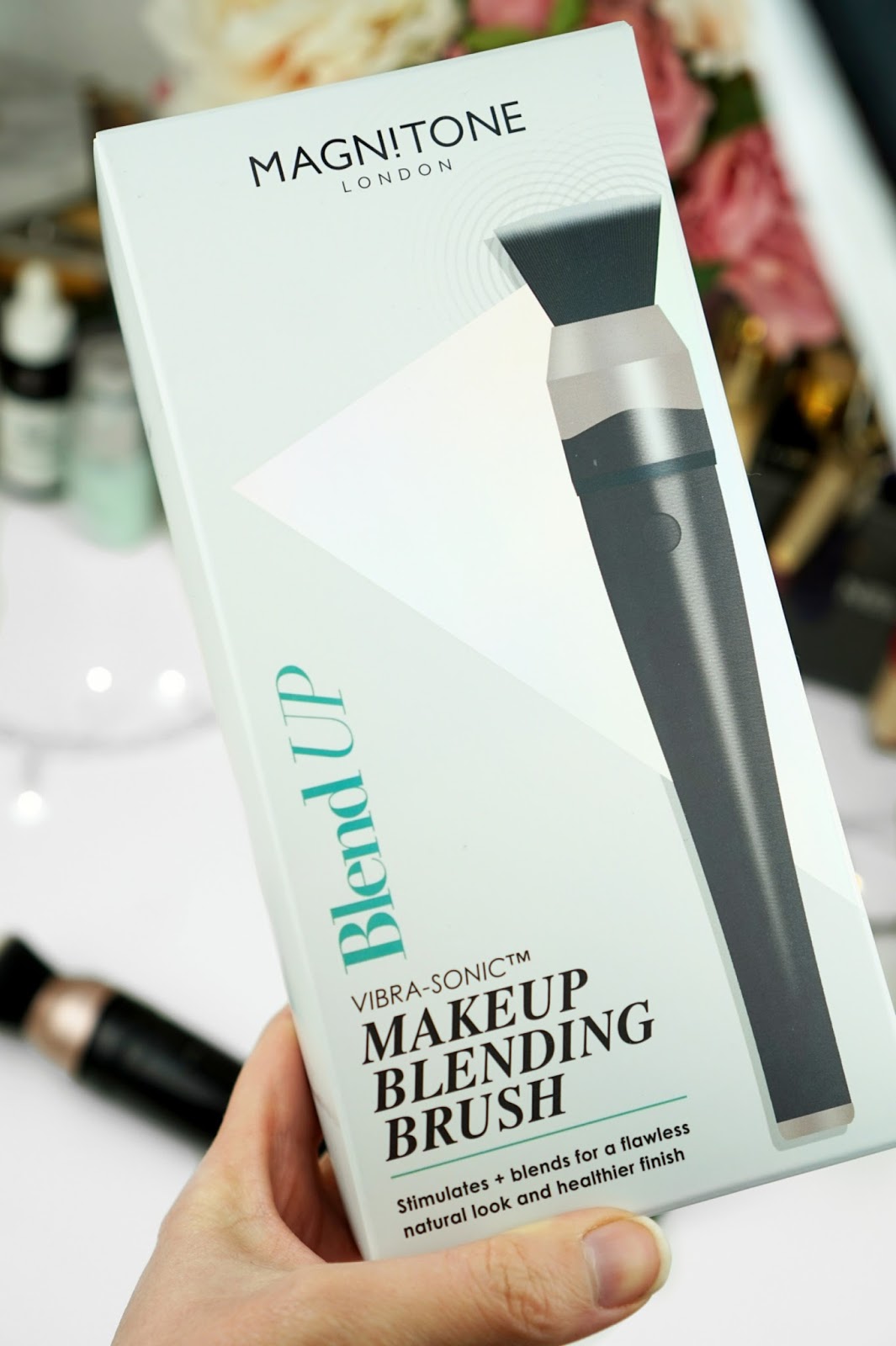 Magnitone_London_BlendUp_Makeup_Blending_Brush_Box