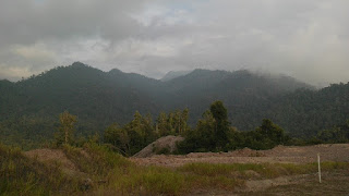 Gambar 2 Laluan Keruak Gunung Bongsu Kuala Berang Gua Musang