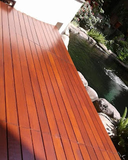 decking kayu teras rumah