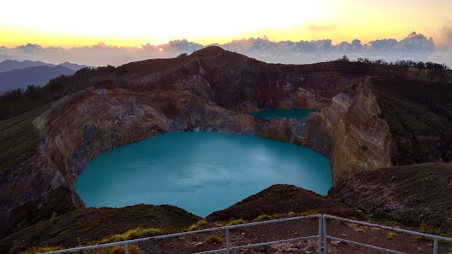 Menginjakkan Kaki di Danau Kelimutu