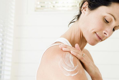 How to Protect and Moisturize Dry Skin During Fickle Weather!