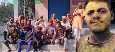 पराहित में होली के पर्व पर रंगों में हुए सराबोर ग्रामीण, खूब उड़े गुलाल