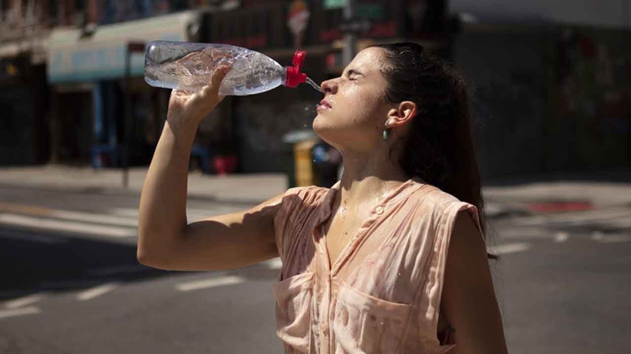 Cinco dicas que você deve saber sobre cuidados com a saúde no verão