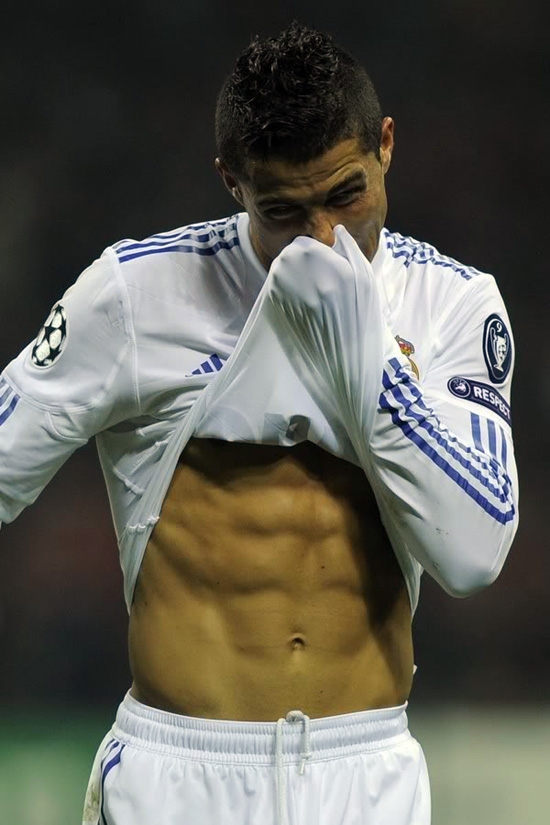 CRISTIANO RONALDO BODY HUNK PROFILE BIOGRAPHY BIODATA ...