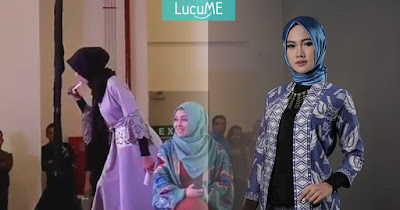 Tsadeest, Hijaber Cantik Ini Unjuk Kebolehan Makan Lampu Neon