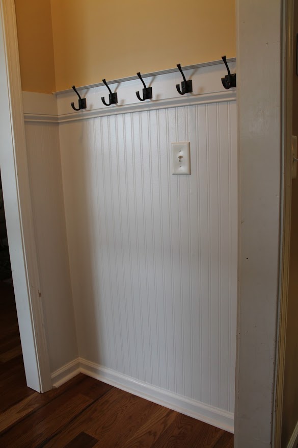 Beadboard Chair Rail / The Dizzy House: The Half Bath Remodel : How to install beadboard & chair rail.