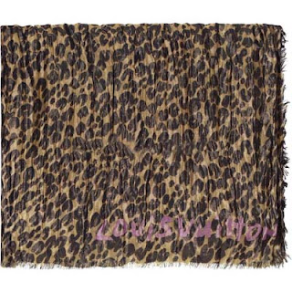 Louis Vuitton Leopard Disco Stole M72449