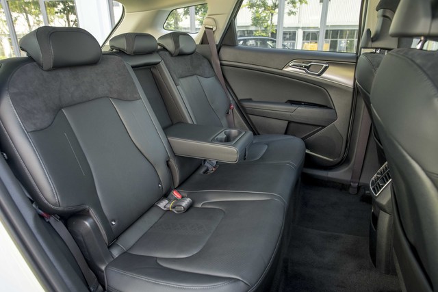 Kia Sportage 2022 về Việt Nam với giá 899 đến 1099 triệu đồng – đối đầu Hyundai Tucson, Honda CR-V - Ảnh 7.