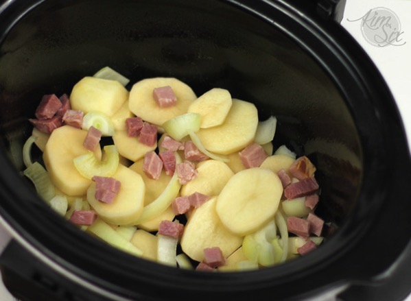 Cooking ham and potatoes in slow cooker